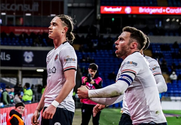 Thelo Aasgaard og Calum Chambers